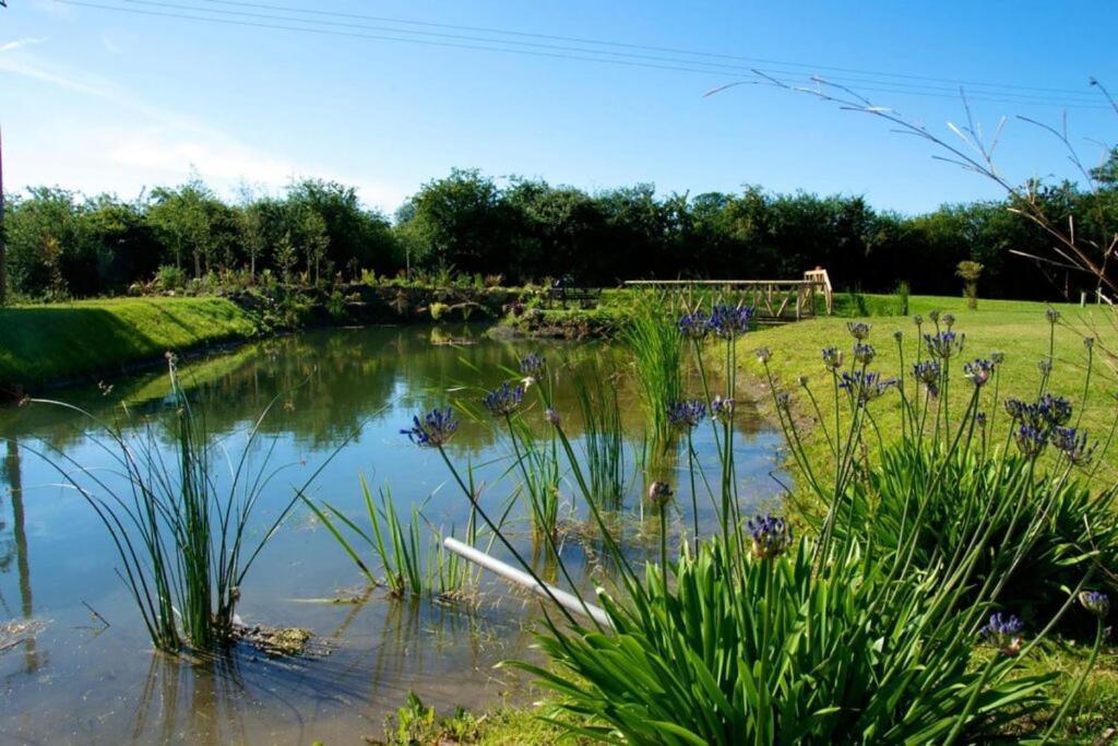 Brackenborough Lakes Resort Лаут Экстерьер фото