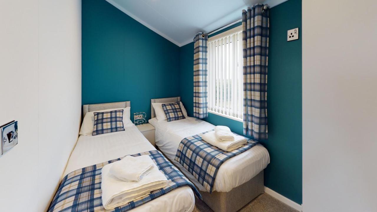 Brackenborough Lakes Resort Лаут Экстерьер фото